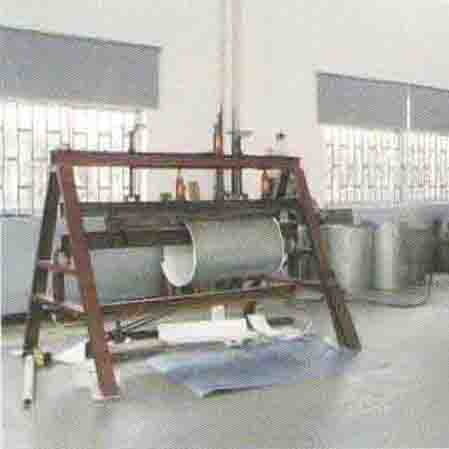 聚四氟乙烯板(也叫四氟板,鐵氟龍板,特氟龍板)分模壓和車(chē)削兩種